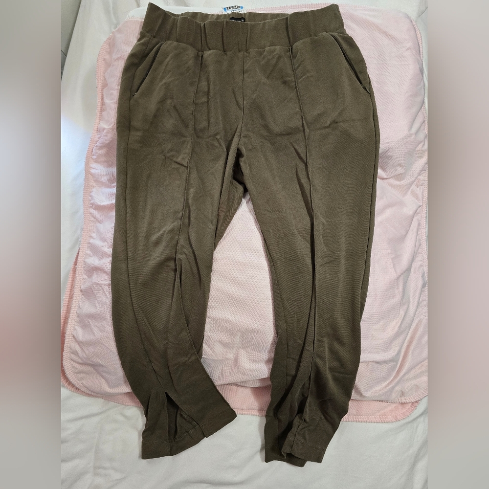 Universal Standard Ponte knit pants